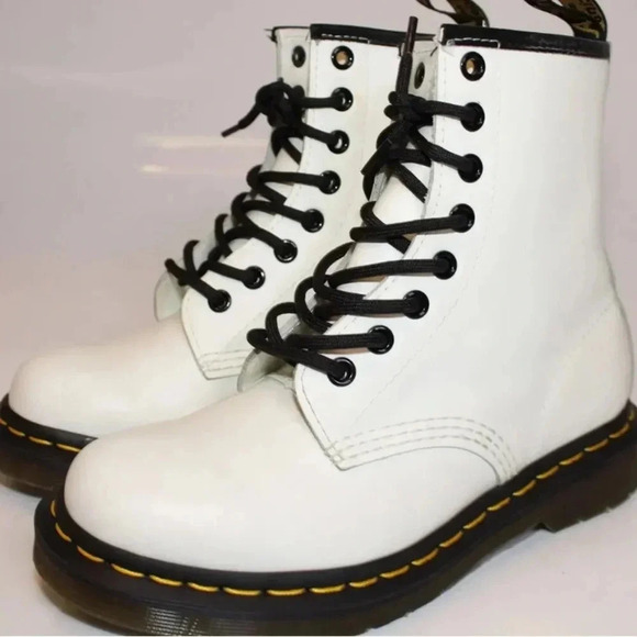Dr. Martens White Smooth Leather 1460 Lace Up Ankle Boots  women’s Size 5/36 - Picture 2 of 13
